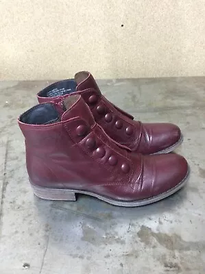 Miz Mooz Louise Bordeaux 8.5 • $129