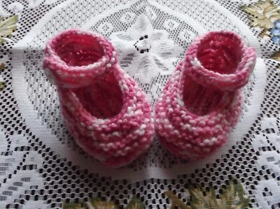 £1.95 • Buy Hand Knitted  Baby Shoes / Booties 0-3 Months 