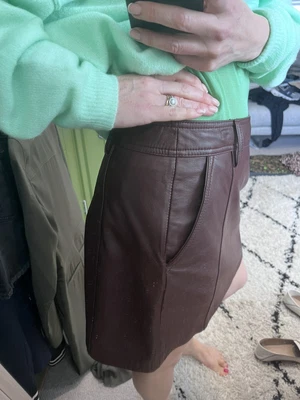 £35 • Buy Reiss Mimi Leather Burgundy Maroon Red Mini Skirt. Size 10