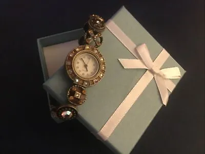 Vintage Women’s Watch Quartz Japan  Movement Works Auburn Stones Stretch Band! • $14.99