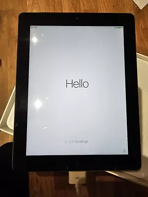 Apple IPad 3rd Gen. 64GB Wi-Fi + Cellular  9.7in - Black • £20