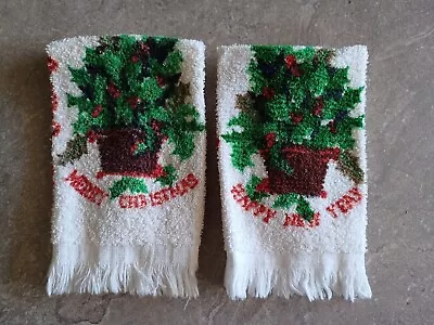 Set Of 2 Vintage ALL COTTON Christmas & New Year Holiday Fingertip Towel Fringe  • $7.99