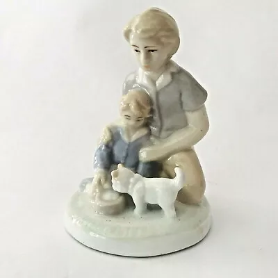K's Collection Porcelain Mom And Boy Feeding A Kitty Cat 3.5  • $9.50
