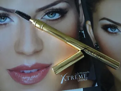 $21 • Buy DELUXE RETRACTABLE LASH STYLING WAND Xtreme Lashes