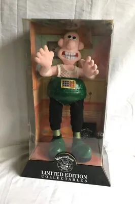 Limited Edition Wallace And Gromit In Wrong Trousers - Born To Play New In Box • £25