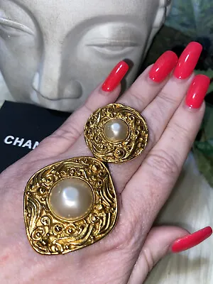 Chanel Authentic Pristine Mint Mega Rare Vintage Massive Pearl Brooch!! WOW!! B1 • $2500