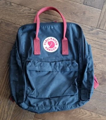 £69.99 • Buy BNWOT Fjallraven Kanken Navy Oil Cloth 16L Rucksack With Padded Red Straps