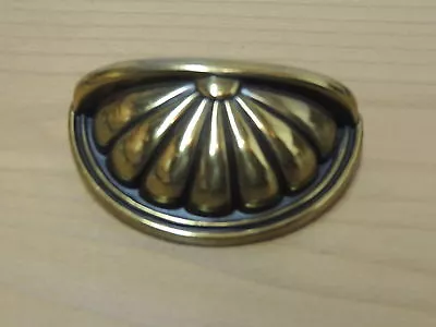 $24 • Buy 8 New Lancaster Antique Well Hilite Brass Drawer Cup Pull 3  Center To Center