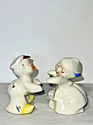 MCM Vintage VAN TELLINGEN Kissing Hugging SALT PEPPER SHAKERS Boy Girl LOVE • $12.75