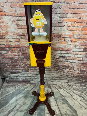 $200 • Buy Vintage 10cent Oak Vista Restored M&m Candy Machine On Customs Stand