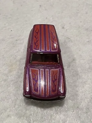 Hot Wheels 69 Volkswagen Squareback • $8.99