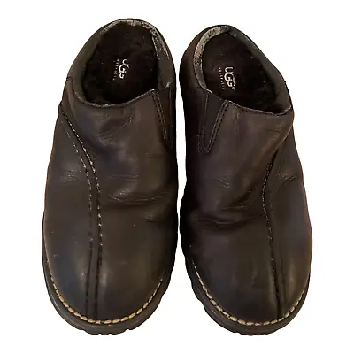 UGG Midtown Women 7 Leather Shearling Lined Mule Clog Shoe Lug Sole Black 5348 • $24.95