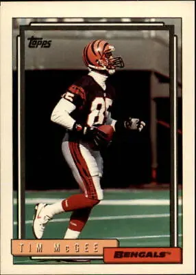 B4073- 1992 Topps Football Card #s 1-250 +Rookies -You Pick- 10+ FREE US SHIP • $0.99