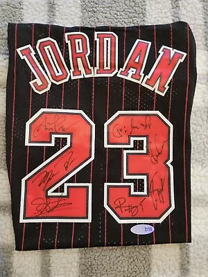 Nike Chicago Bulls Championship Multiplayer Signed Michael Jordan Jersey!!  • $575