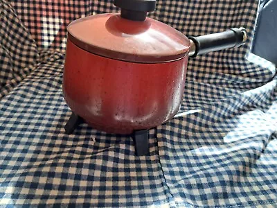 Vintage Meyer Fondue Pot Set Electric With Lid Nice Red Color RARE ES8400 • $12.99