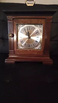 Dunhaven Anolog Quarter Hour Chime Mantel Clock • $75