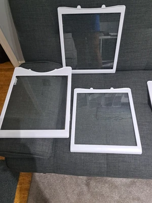 £10 • Buy Samsung Rs21 Dgrs Fridge Freezer Shelves