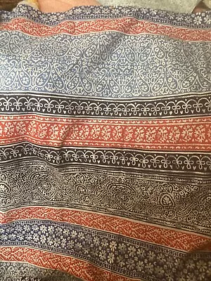 $24.95 • Buy 3 1/2 Yd Vtg Red Wh Chambray Navy Paisley Floral Cot 44W Batik Crantex Fabric