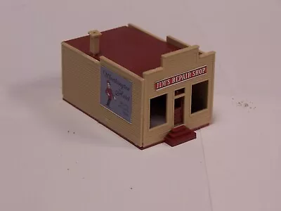 N Scale Jim's Repair Shop - Lot P52 • $42