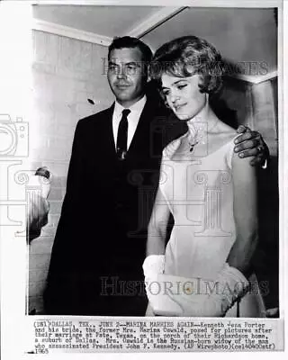 1965 Press Photo Kenneth Jess Porter & Bride Marina Oswald's Wedding In Texas • $19.99