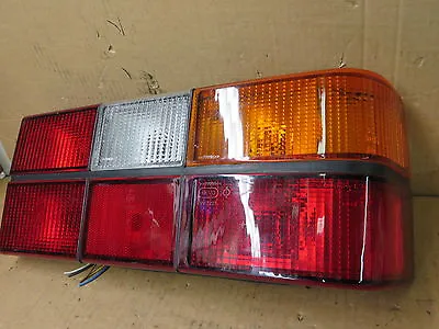 VOLVO 240 85-93 1985-1993 TAIL LIGHT PASSENGER RH RIGHT W/ BLACK TRIM BRIGHT • $139.88