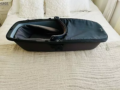 Quinny Zapp Lux Carrycot • £35