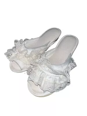 Womens Slippers 5-6 Small Ruffle Glamour Peignoir Boudoir White Madyes Vintage • $29.99