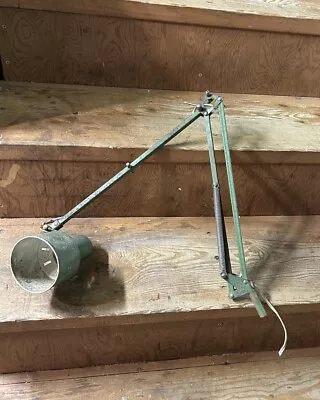 Vintage Articulating Arm Industrial Work Bench Light Steam Punk Parts • $39.99