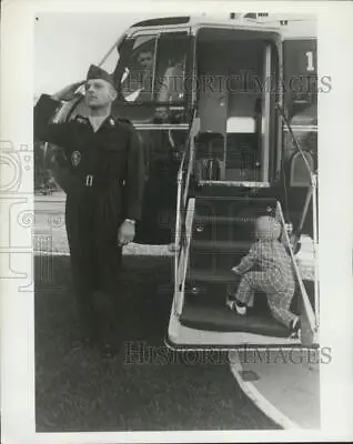 £19.41 • Buy 1968 Press Photo US President's Grandson Patrick Lyndon Nugent Boards Helicopter