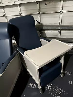 Reclining Medical Chairs (w/ Trays) • $400