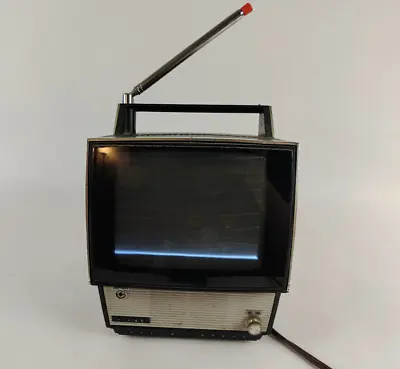 Vintage Sony Portable TV Model 700U Collectible Portable Television - AS IS • $34.99
