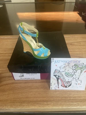 $24.99 • Buy Just The Right Shoe Jasmine #J110112, Miniature Collectible Shoe Willitts