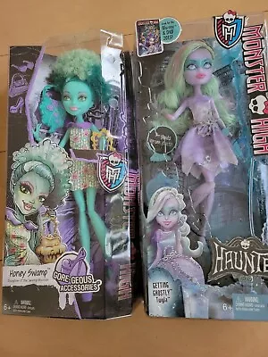 Monster High Honey Swamp Gore-geous Accessories & Twyla Getting Ghostly Doll Set • $169