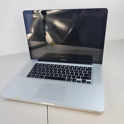 Apple MacBook Pro A1286 15.4  Laptop Intel Core 2 Duo 2.4 GHz 4GB 250GB HD • $79.99