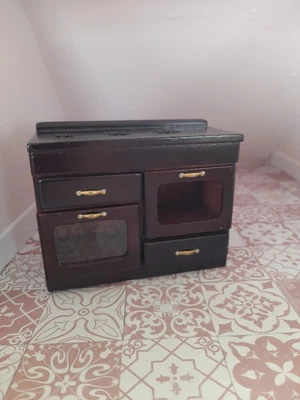 £6 • Buy Dolls House Range/oven