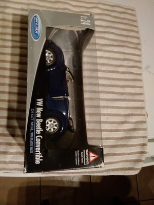 $6.09 • Buy Welly VW Beetle Convertable, 1:24 Scale. Blue With White Interior 1