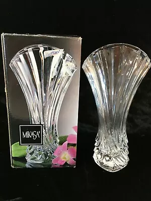 Mikasa FLORES 8  Crystal Bud Vase • $11.99