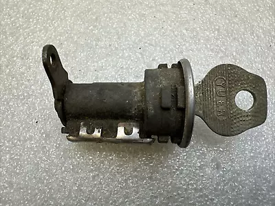 VINTAGE CAR~ANTIQUE CAR~CLASSIC CAR~RAT ROD DOOR OR TRUNK LID LOCK CYLINDER #dl2 • $22.95