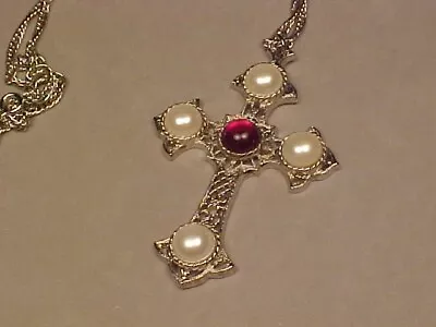 Vintage Sarah Coventry  Crusader  (1971) Necklace • $3.54