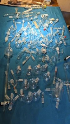 £50 • Buy Selection Of Organic Chemistry Laboratory Glassware, Approximately 70 Pieces