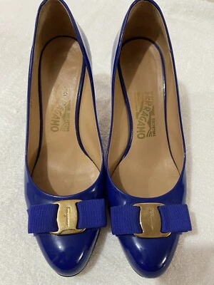 Salvatore Ferragamo Navy Pumps • $180