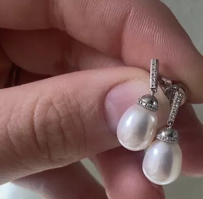 18ct Pearl & Diamond Earring  • £385