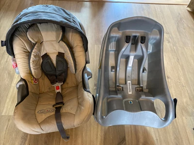 Graco Grey & Cream Newborn 0-12 Rear Facing Car Seat & Base For Travel System • £15