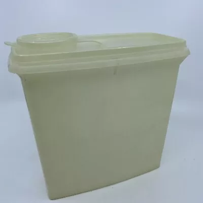 Vintage Tupperware Cereal Keeper CLEAR 2 Qt Storage Container #469-6  W/Lid • $8.99