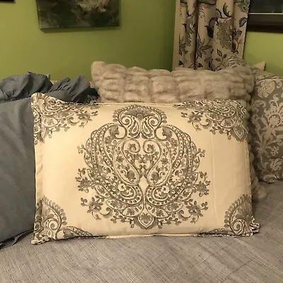 Nicole Miller - Beautiful Std Paisley Pillow Sham Ivory With Gray • $12.99