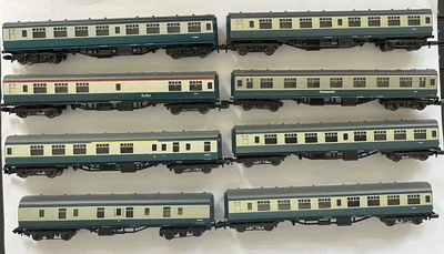 £69.37 • Buy 8 X Graham Farish N Gauge Blue/Grey Coaches  BR MK1 Excellent Condition