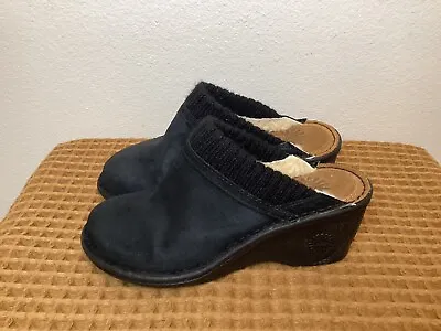 UGG Gael Women’s Sz 5 Black Mule Clog Suede Shearling Shoes S/N 1934 • $36.99