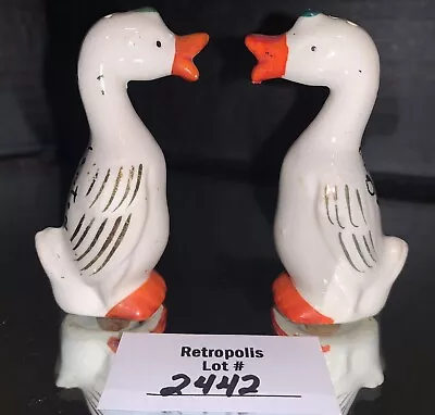 Vintage Pair Of Ceramic Hugging DUCK SALT & PEPPER SHAKERS Ozark Souvenir • $17.10