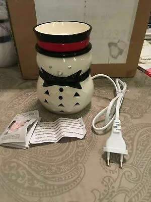 £29.95 • Buy Yankee Candle Jackson Frost Penguin Electric Melt Warmer Burner Stunning New