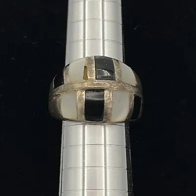 VTG Signed CFJ 925 Sterling Silver Black Onyx Mother Of Pearl Dome Ring Size 5.5 • $24.99